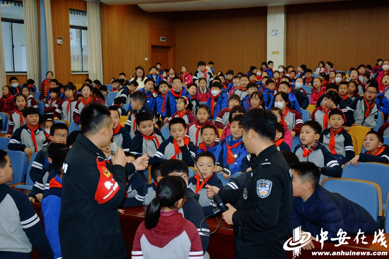 “普及安全知識，確保生命安全”主題教育活動(dòng) (3).jpg
