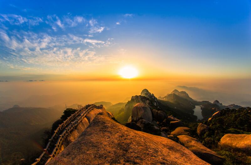 天柱山美景。